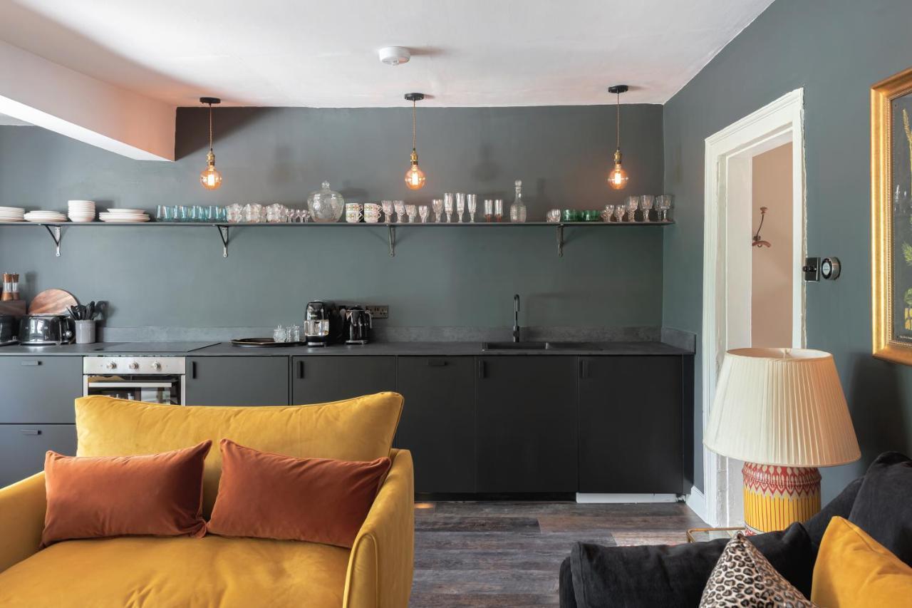 Central Apartment With Private Parking Bath Extérieur photo