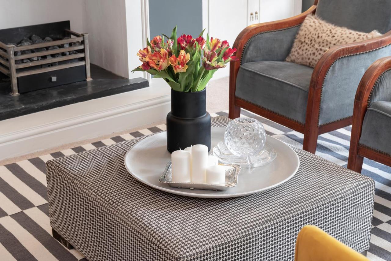 Central Apartment With Private Parking Bath Extérieur photo
